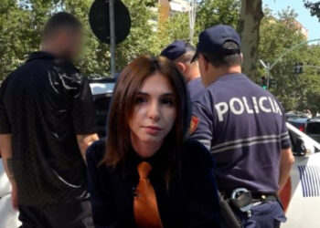 VIDEO /Shantazhonte 22-vjeçaren e martuar me foto intime, demaskohet i riu