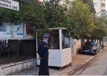 Detajet/ Alarm për bombë në Ambasadën e Ukrainës në Tiranë! Evakuohet stafi, në adresë erdhi një e-mail…