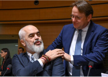 Varhelyi: Përgëzojmë Shqipërinë për punën e përkushtuar, përmbushi reformat e kërkuara