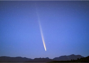 Kometa që shfaqet një herë në 80 mijë vjet kalon pranë Shqipërisë
