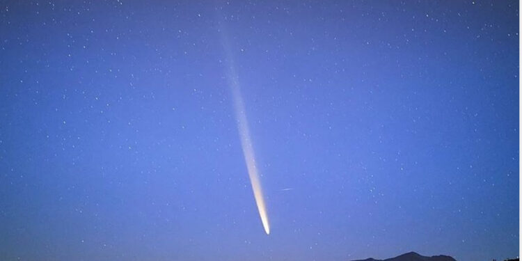 Kometa që shfaqet një herë në 80 mijë vjet kalon pranë Shqipërisë