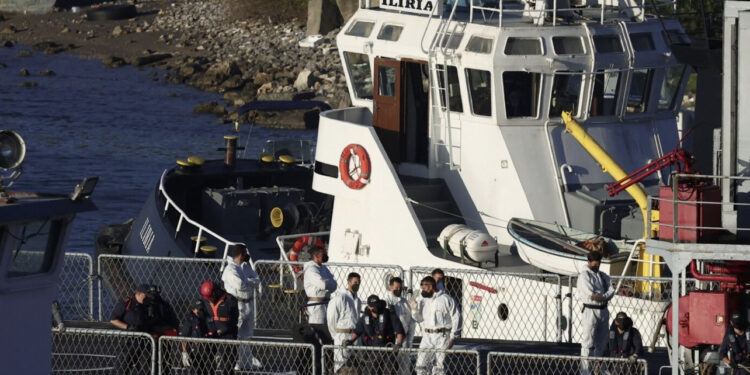 “Ëndrra Europiane merr fund këtu”! Protestë kundër emigrantëve në Shëngjin