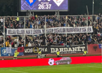 VIDEO/ “Vëllau, vëllaun nuk e sulmon”, ‘Dardanët’ kritikojnë FSHF-n: S’bëhet marrëveshje me hasëm shekullor!