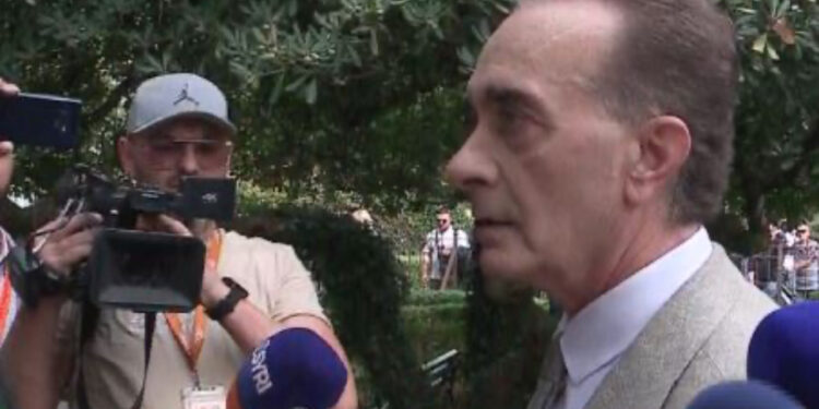 Deputeti Baçi denoncon policinë: Më vunë pistoletën te gjoksi!