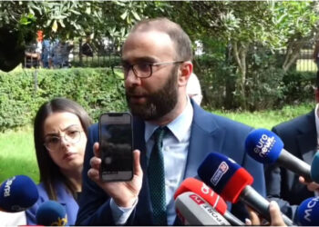 Bardhi reagon sërish: Gënjeshtrat i sajojnë aq trashë, sa edhe vetë propaganda e qeverisë