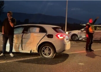 Aksident në Lezhë-Shkodër, përplasen dy makina, një i plagosur