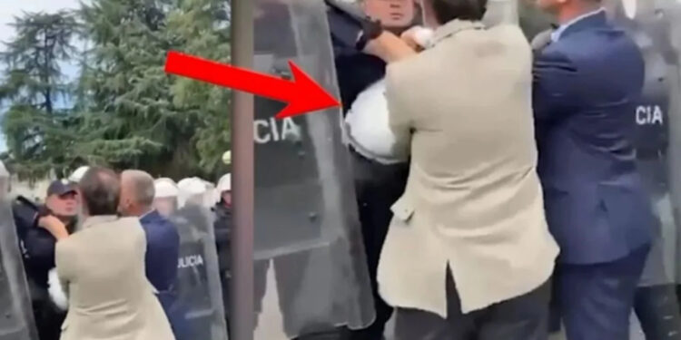 Berisha nxjerr emrin e policit që i nxori armën Baçit: Nuk ka njeri që të mbron