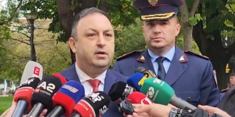 Hoxha: Policia nuk kishte armë me vete, PD po keqpërdor mosbindjen civile