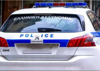 E rëndë në Greqi / Gruaja shqiptare e gjen burrin të varur në oborrin e shtëpisë