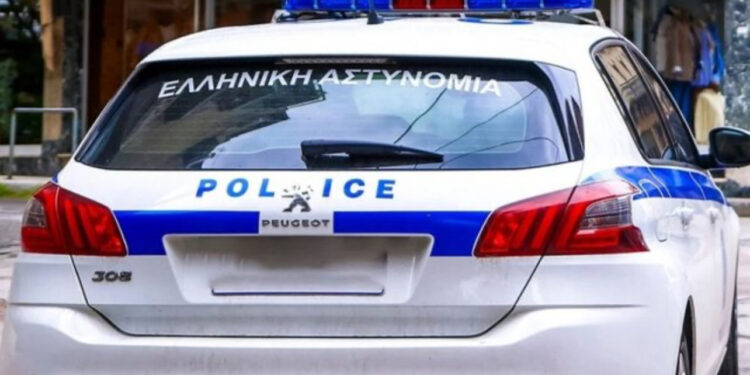 E rëndë në Greqi / Gruaja shqiptare e gjen burrin të varur në oborrin e shtëpisë