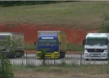 Ekskluzive/ Serbia bllokon kamionet me perime nga Shqipëria, qeveria shqiptare hesht