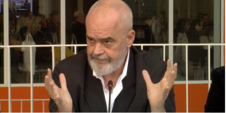 “Ulni rrogat e deputetëve dhe jepuani pensionistëve”, Rama: Absurd! Kemi bërë dy reforma të rëndësishme për pensionet