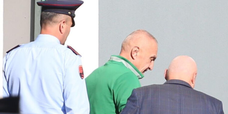 Meta kalon natën në qeli, ja kur do të dalë para GJKKO-së