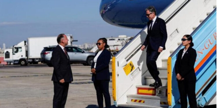 Blinken mbërrin në Izrael, vijojnë përpjekjet për armëpushim në Gaza dhe lirimin e pengjeve