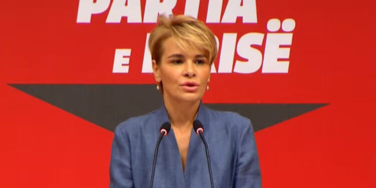 Kryemadhi para gazatarëve: Meta s’ka blerë një shishe ujë, lëvizjet e lekëve i kam bërë unë