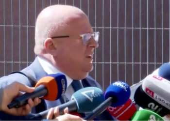 “Qëllimi i izolimit të tij është politik”- U takua në qeli me Presidentin e PL-së, avokati Gjokutaj: Nuk ka asnjë provë! Ilir Meta ka një porosi…