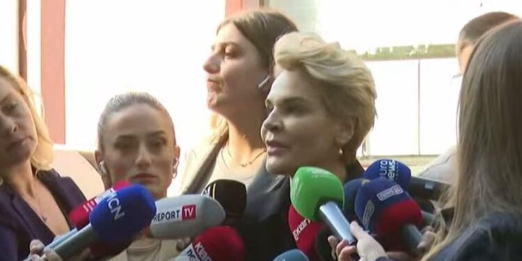 Shtyrja e seancës, Kryemadhi jashtë GJKKO: Kërkuam të njihemi me provat e thashethemeve që ata kanë ngritur