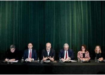 Rama: Nuk pranojmë paga jo reale! Kryeministri paralajmëron bizneset se nuk do të ketë asnjë tolerim