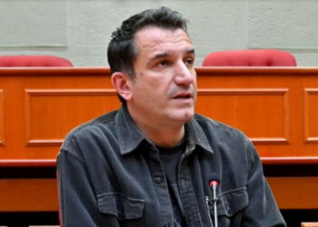 Veliaj furtunë në Bashkinë e Tiranës, shkarkon 12 drejtorë!