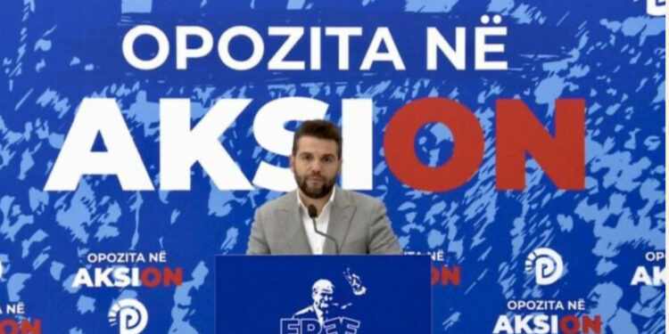 PD ngre alarmin për mbetjet e rrezikshme në Portin e Durrësit:. Anijet kthehen nesër, qeveria nuk ka bërë publike asnjë hap