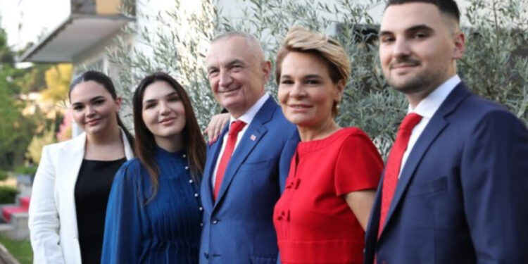 Gjendja e familjes Meta? Gjokutaj nxjerr më shumë detaje: Është trishtim! Fëmijët vuajnë më tepër situatën