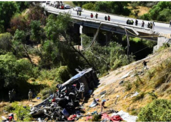 Tragjedia në Meksikë/ Aksidenti mes kamionit dhe autobusit, 19 të vdekur