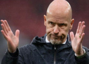 Zyrtare: Man United e shkarkon nga posti i trajnerit holandezin Erik Ten Hag