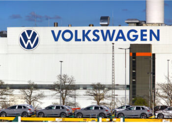 Volkswagen do mbyllë tre fabrika në Gjermani, do ulë pagat me 10 për qind