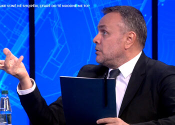 “Ka kontejnerë me lëndë radioaktive”/ Karamuço: Mafia e mbetjeve ka vrarë kapitenë që të mos tregonin