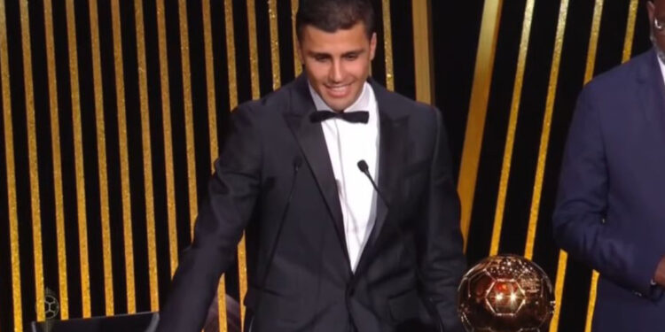 U shpall më i miri, Rodri “tradhton” të dashurën nga emocionet: Sonte do të fle me “Topin e Artë”