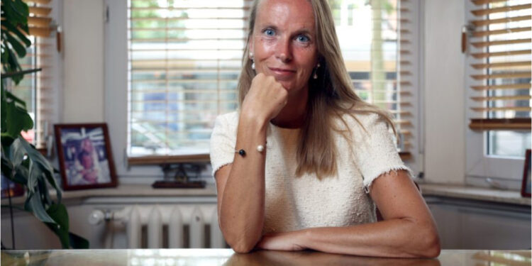 Sky Ecc dhe Encro Chat/ ‘Do dalin lidhje me politikanë të lartë’, avokatja belge e bosit vlonjat të drogës bën paralajmërimin e fortë