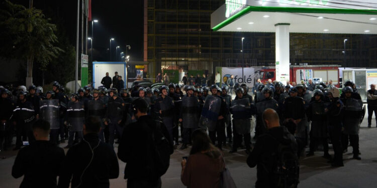 Protesta në Bradashesh/ Arrestohen 3 qytetarë, procedohen 3 deputetë dhe 20 protestues