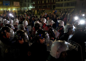 EMRAT/ Mosbindja civile, një i arrestuar, procedohen 4 deputetë të PD dhe 33 persona të tjerë