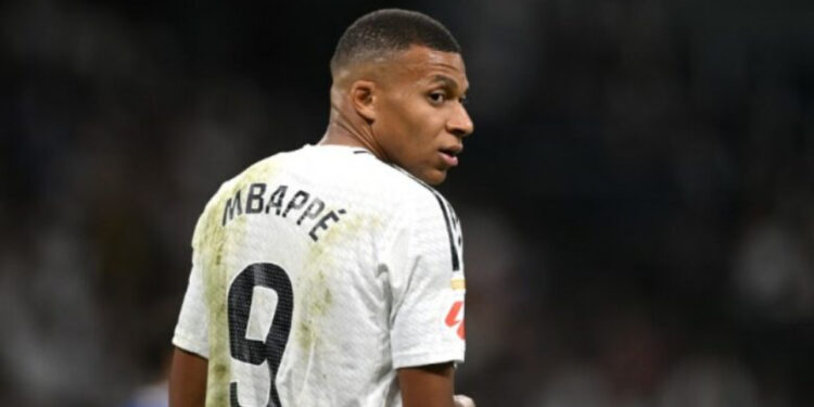 Real Madridi i shqetësuar me paraqitjen e Kylian Mbappes në El Clasico – mbretërit vetëm një gjë nuk duan ta negociojnë