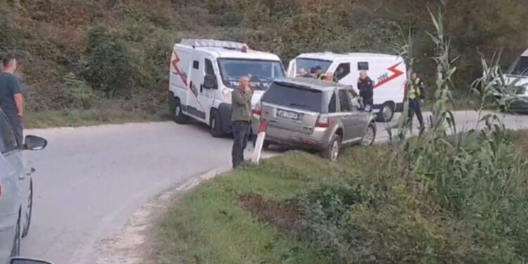 “Nazeri” përfshihet në aksident, plagosen rojet e sigurisë që transportonin 500 mijë euro