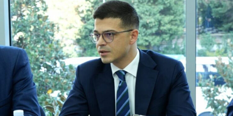 Projektligji për forcën e rezervistëve, Vengu: Ish-ushtarakët mund të rikthehen në FA