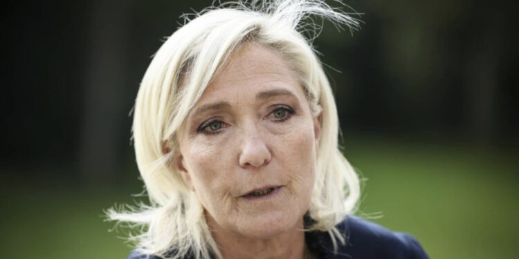Prokuroria në Francë kërkon 5 vite burg për Marine Le Pen