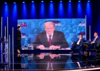 A ka menduar ta thyejë arrestin shtëpiak? “Rrëfehet” Berisha