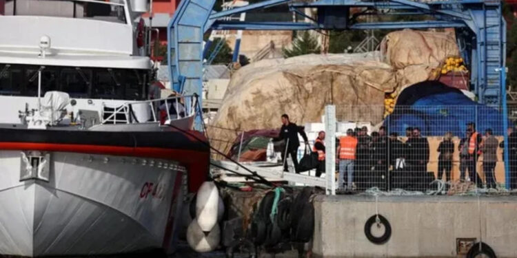 60-70 persona? Anija “Libra” rikthehet të hënën në stacionin e saj, kontigjenti i radhës me emigrantë drejtë Shqipërisë, javën e ardhshme