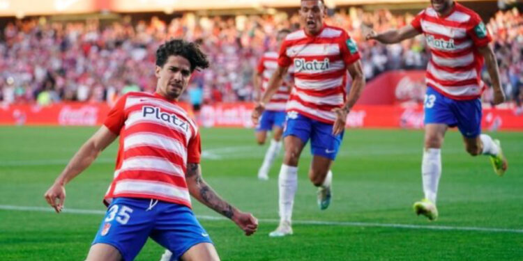 Tre gola larg rekordit, Myrto Uzuni udhëheq sulmin e Granadës në Spanjë