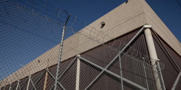 Zgjedhjet në SHBA/ Dronët dhe snajperët në gatishmëri për të mbrojtur numëruesit e votave në Arizona