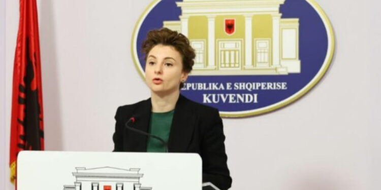 Xhixho: Buxheti 2025 është i vjedhjes së klientëve të qeverisë, jo i qytetarëve