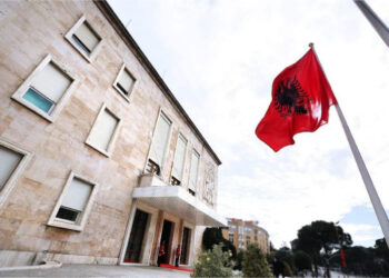 Qeveria: Në 1 janar 2025 do të ulim çmimin e energjisë elektrike për qytetarët