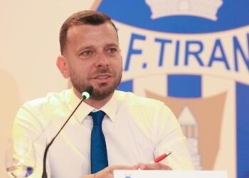 Tirana shkarkon trajnerin korçar Bledi Shkëmbi