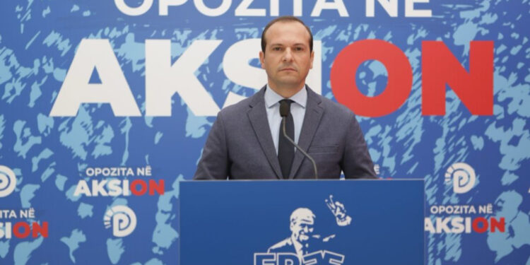 PD denoncon: Kriza energjitike po fabrikohet në zyrat e Ballukut