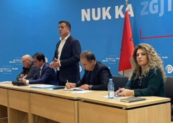 Jozefina Topalli merr detyrën e rëndësishme/ PD vendos 3 drejtues të rinj fushate