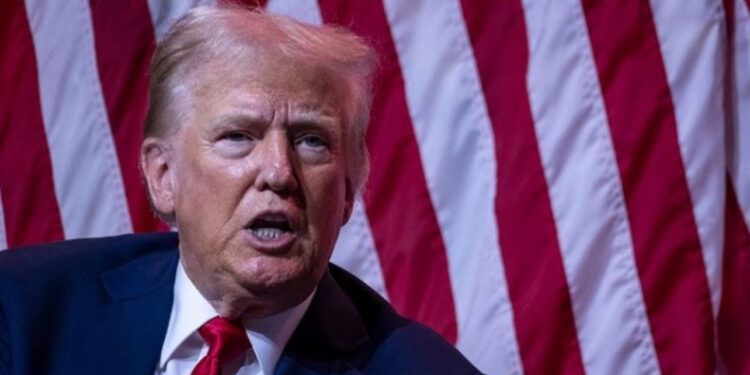 Trump ndalon gazetarët nga disa media amerikane në festën e tij në Florida