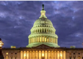 Republikanët marrin kontrollin e Senatit amerikan, Trump pritet t’i drejtohet mbështetësve në Florida