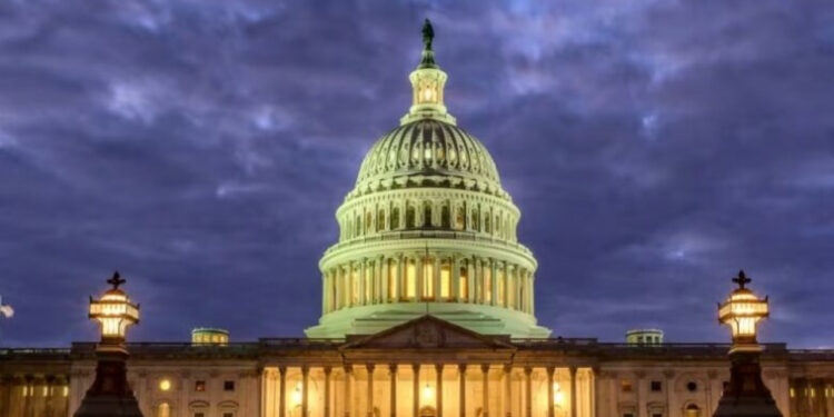 Republikanët marrin kontrollin e Senatit amerikan, Trump pritet t’i drejtohet mbështetësve në Florida