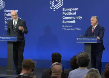 Rama batuta për hungarishten: Gjuha e parajsës, por edhe purgator